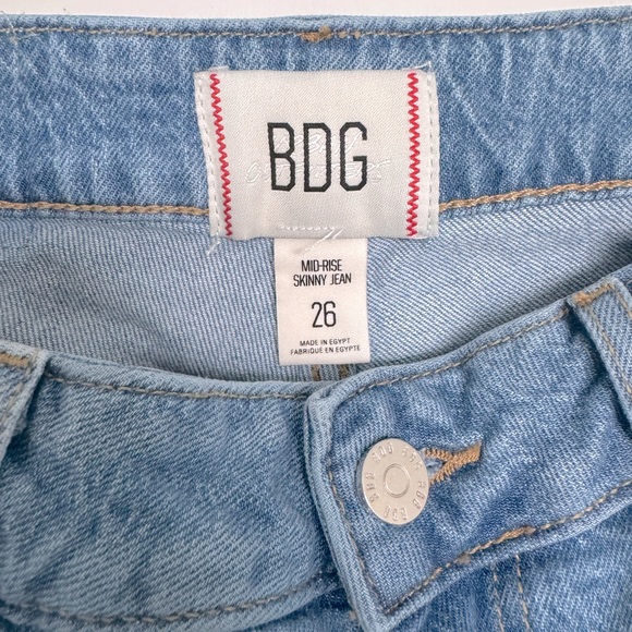 BDG Mid Rise Skinny jeans in light blue - Picture 2 of 2